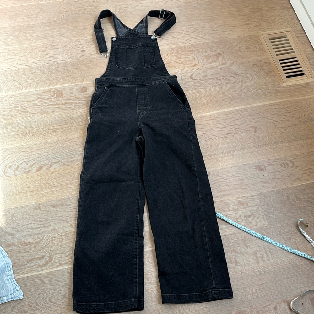 Levi’s overalls